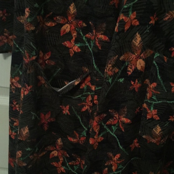 Lightweight cover/sweater - Picture 3 of 4